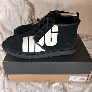 UGG Neumel Chopd black with white logo men’s size 17